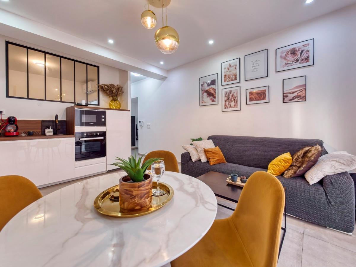 City Vibes, Indoor Parking, Breakfast & Air Conditioning Nice Ngoại thất bức ảnh